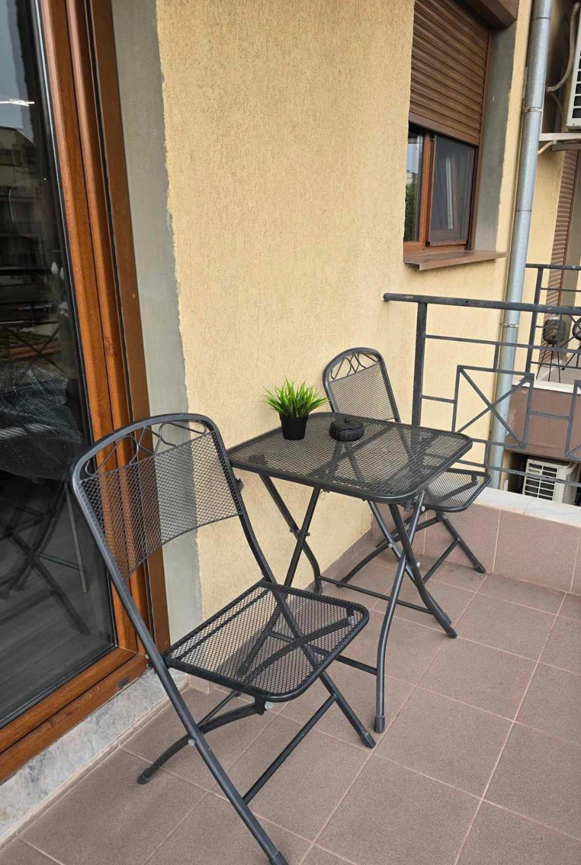 Luxury City Centre Appartment Iva Sliven Exteriör bild